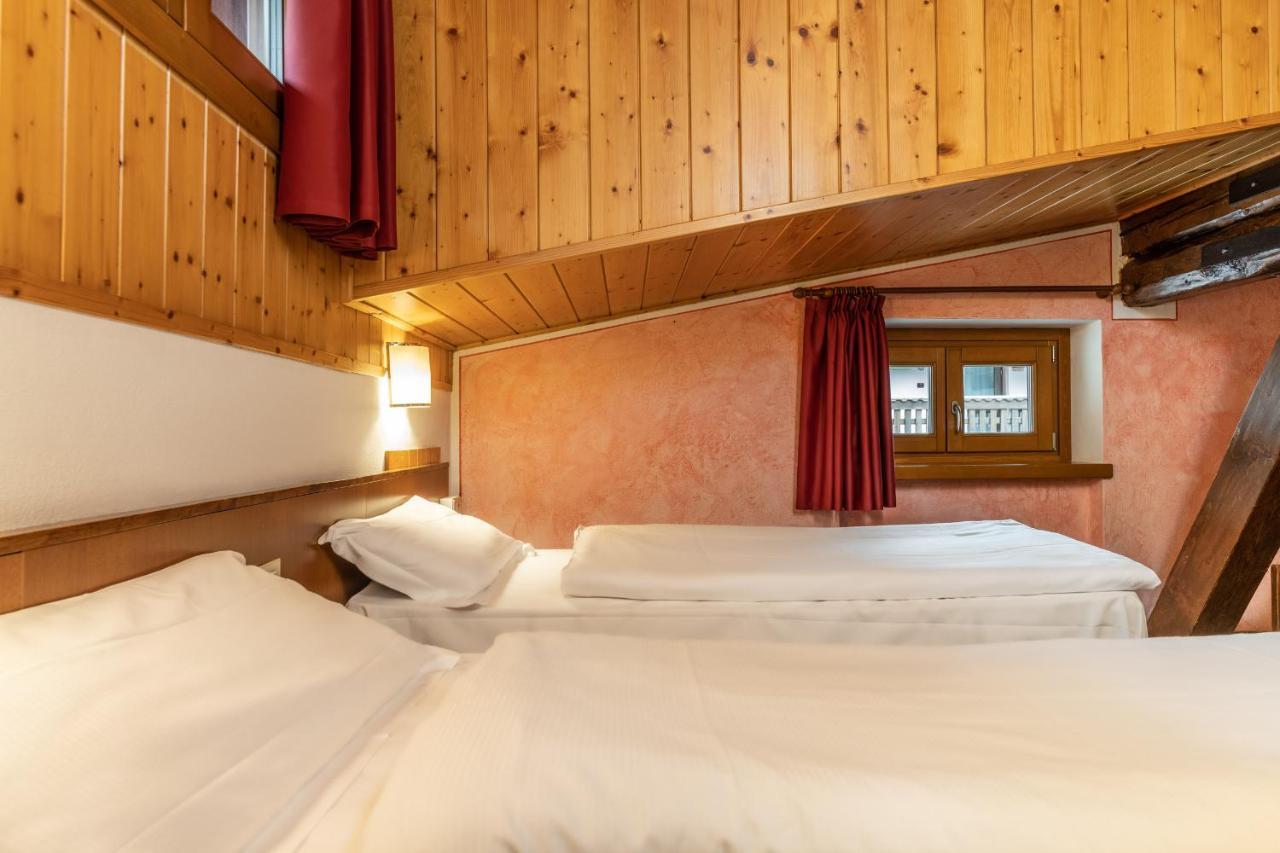 Hotel Italo Мадона ди Кампильо Екстериор снимка