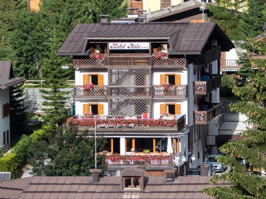 Hotel Italo Мадона ди Кампильо Екстериор снимка